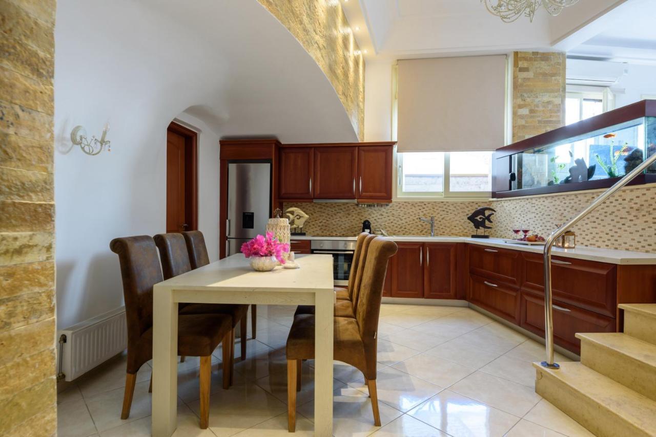 Suite Home Santorini Fira  Zewnętrze zdjęcie