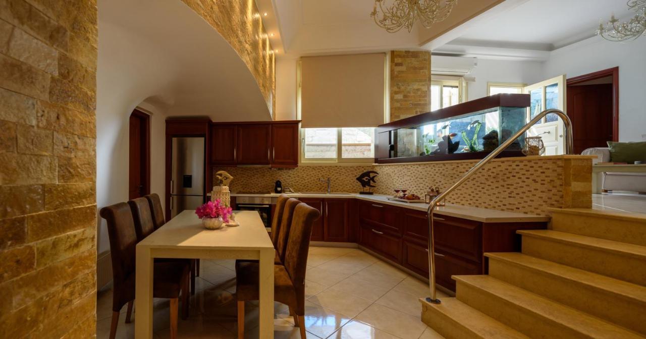 Suite Home Santorini Fira  Zewnętrze zdjęcie